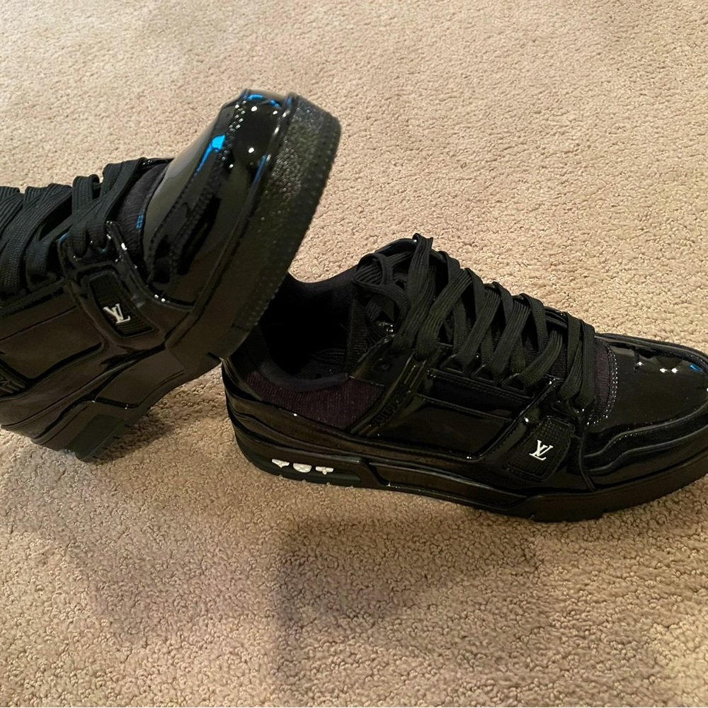 patent leather sneakers with white designs